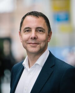 Brian Holliday Managing Director for Siemens Digital Industries Siemens’ pioneering degree apprenticeship programme supercharges 60 engineering careers