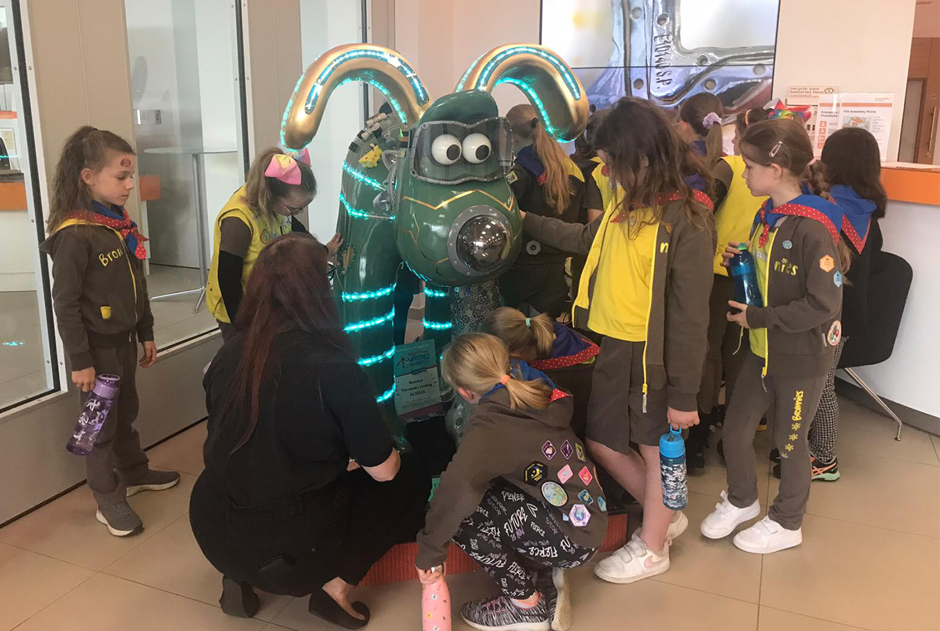 Renishaw celebrates International Women in Engineering Day with Girlguiding Groups