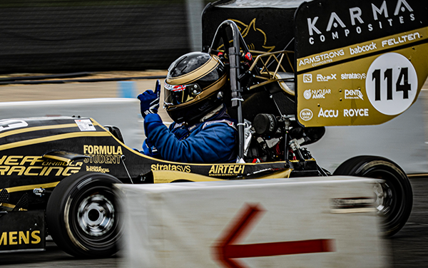 Chell Instruments donate latest pressure scanner technology to Sheffield University’s Formula racing team