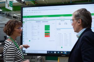 EcoStruXure Plant Advisor Le Vaudreuil Schneider Electric launches EcoStruxure Plant Lean Management boosting productivity and digitalization in manufacturing