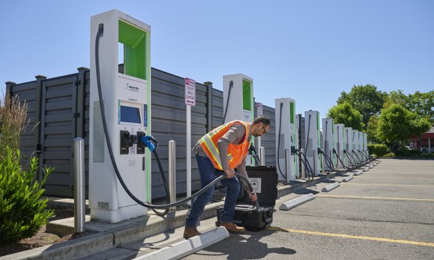 New Fluke FEV500 redefines testing for fast DC electric vehicle chargers