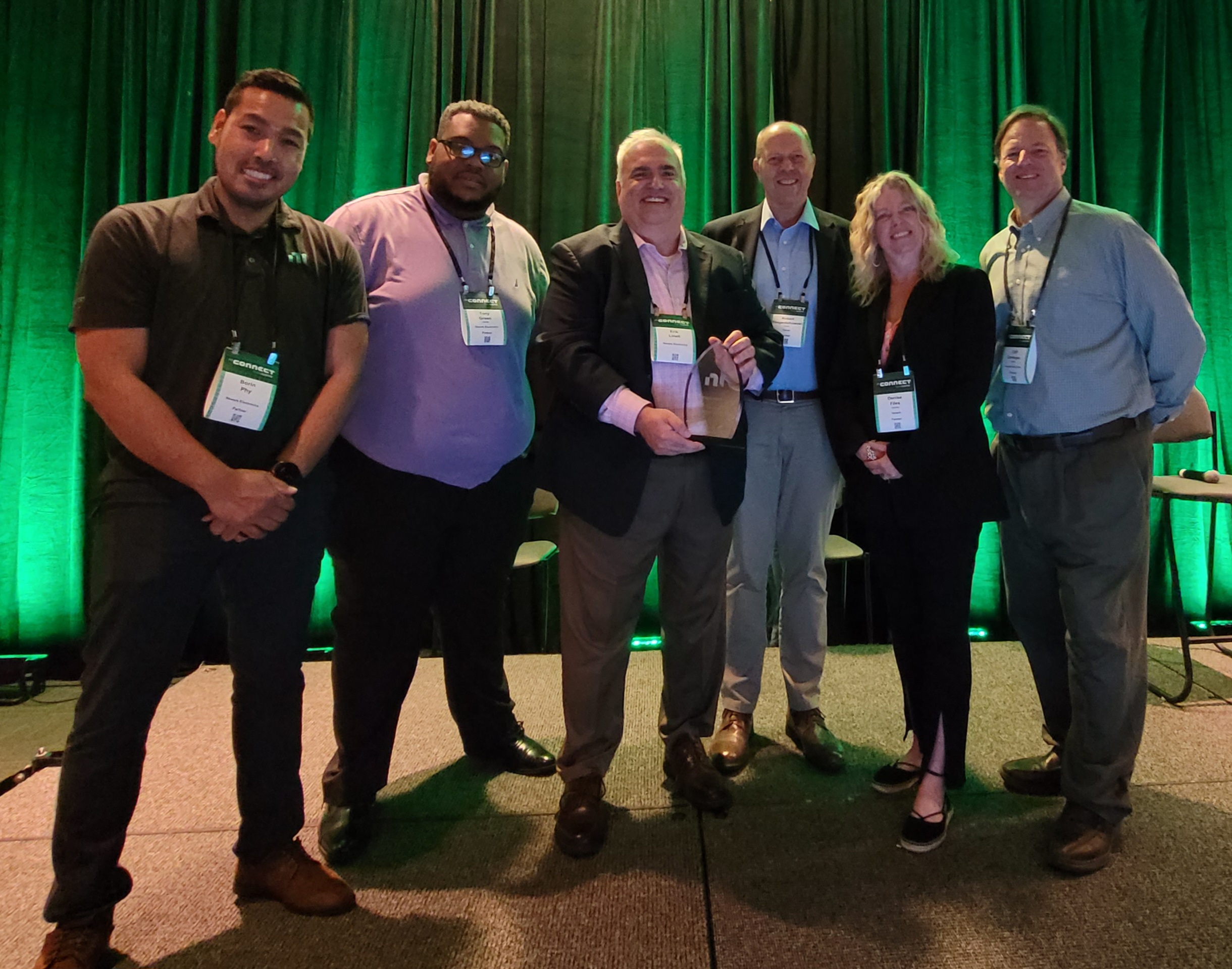 Farnell recognised with 2023 Selling Value Award at NI Connect Partner Forum
