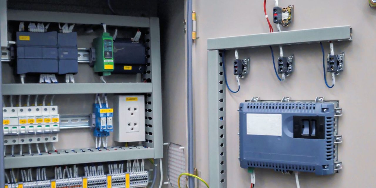 ifm’s new space-saving AL5121 IO-Link I/O module for control cabinets