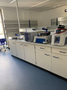 Image 01 Buehler 2021 0231 Umzug Buehler at new address: Expanded space for development, service workshop and seminars