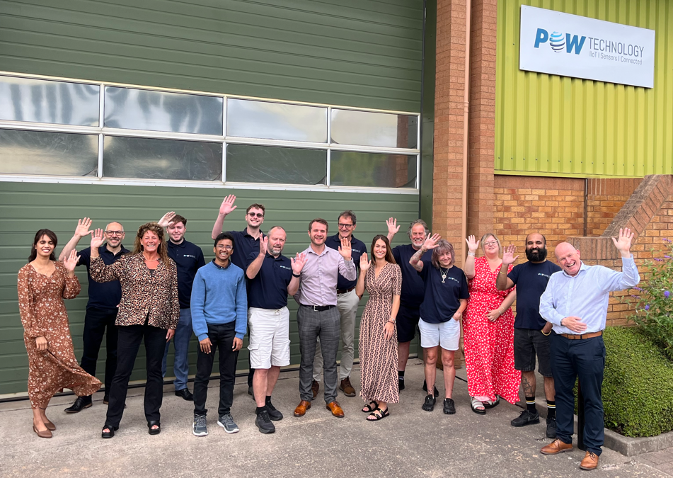 PowTechnology Team August 2025 1 Dave Oakes celebrates 25 years at PowTechnology!
