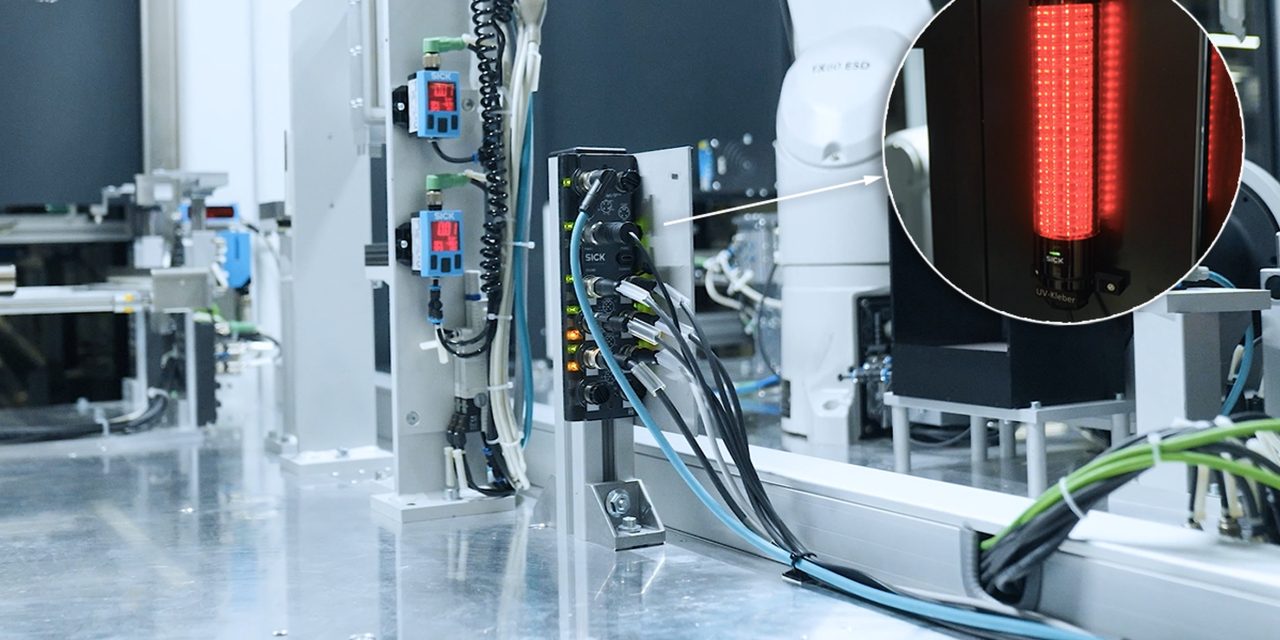 SIG300 IO-Link Master: The versatile door opener for intelligent automation