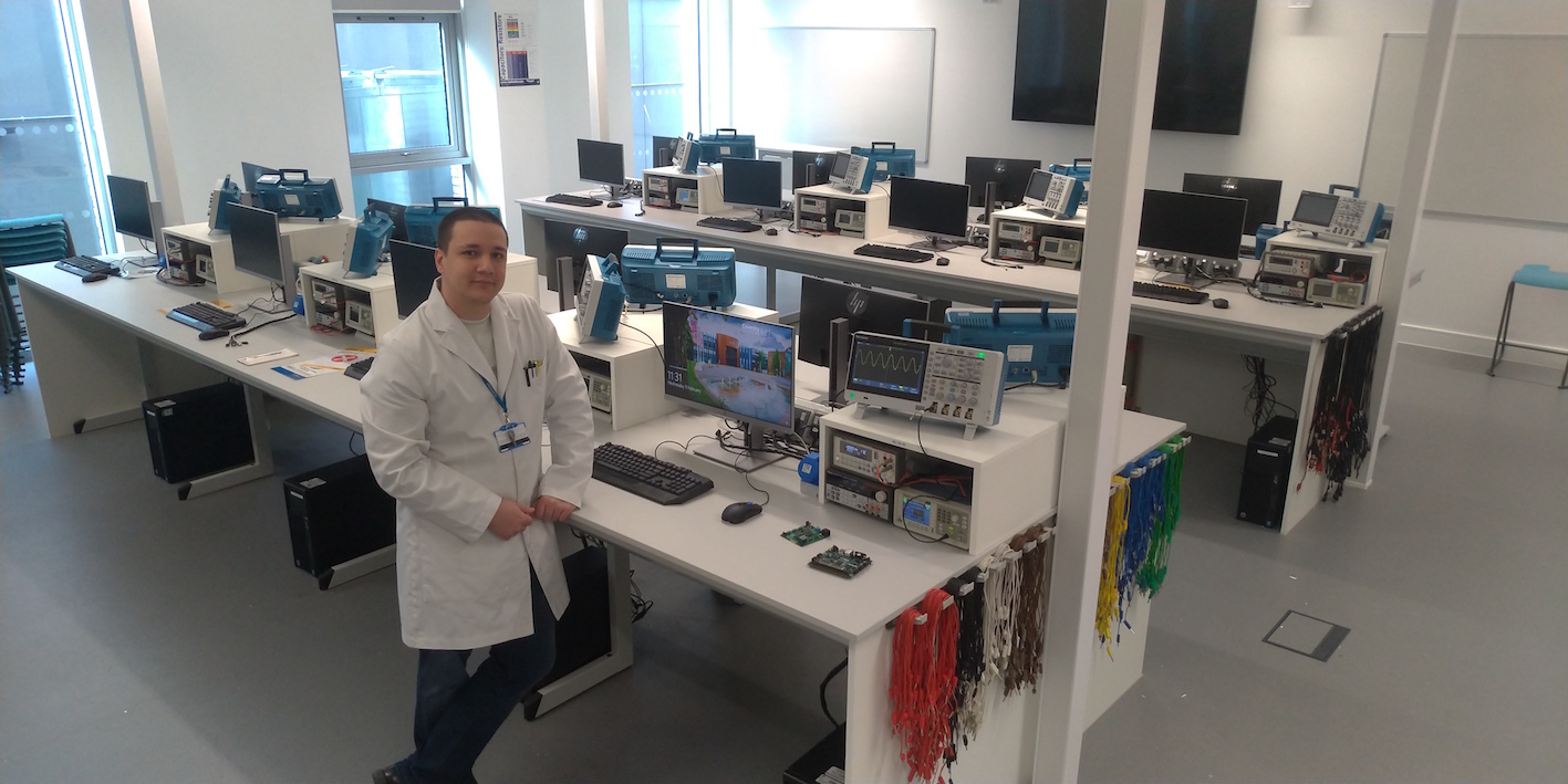 Coventry University chooses Tektronix Entry Scope, Keithley Instruments and TekScope for teaching laboratory