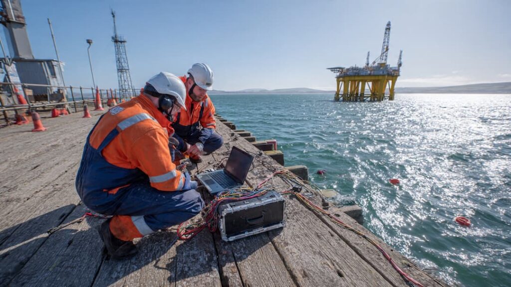 How do you measure the invisible? How millikelvins explain the oceans